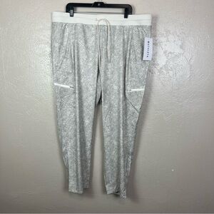ATHLETA Venture Printed Jogger Pants in‎ Viper Gray Snake Size 22